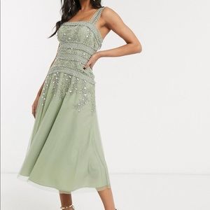 EMBROIDERED MIDI DRESS